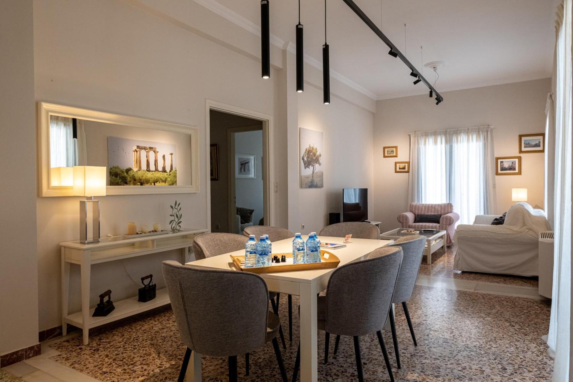 Angelinas Quarters - Mediterranean Villa *