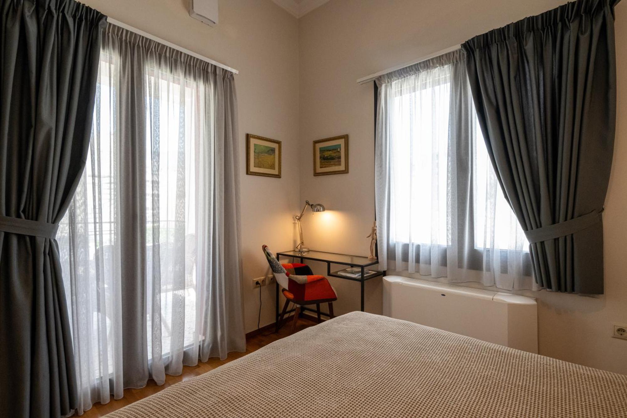 Angelinas Quarters - Mediterranean